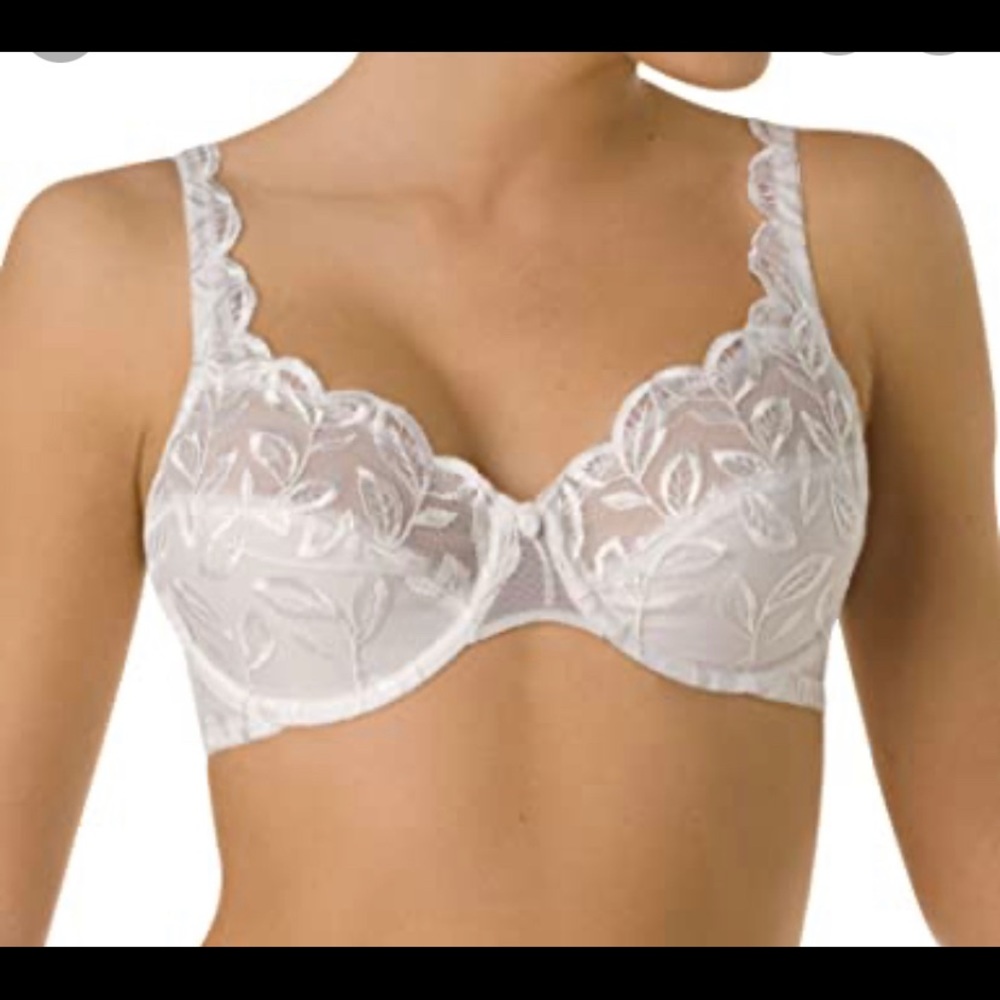 Bali Woman’s Lace Desire Underwire SZ: 42DDD